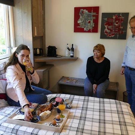 B&B Opdeparkkamp Met Laadpaal Voor Elektrische Auto'S Havelte Exteriör bild